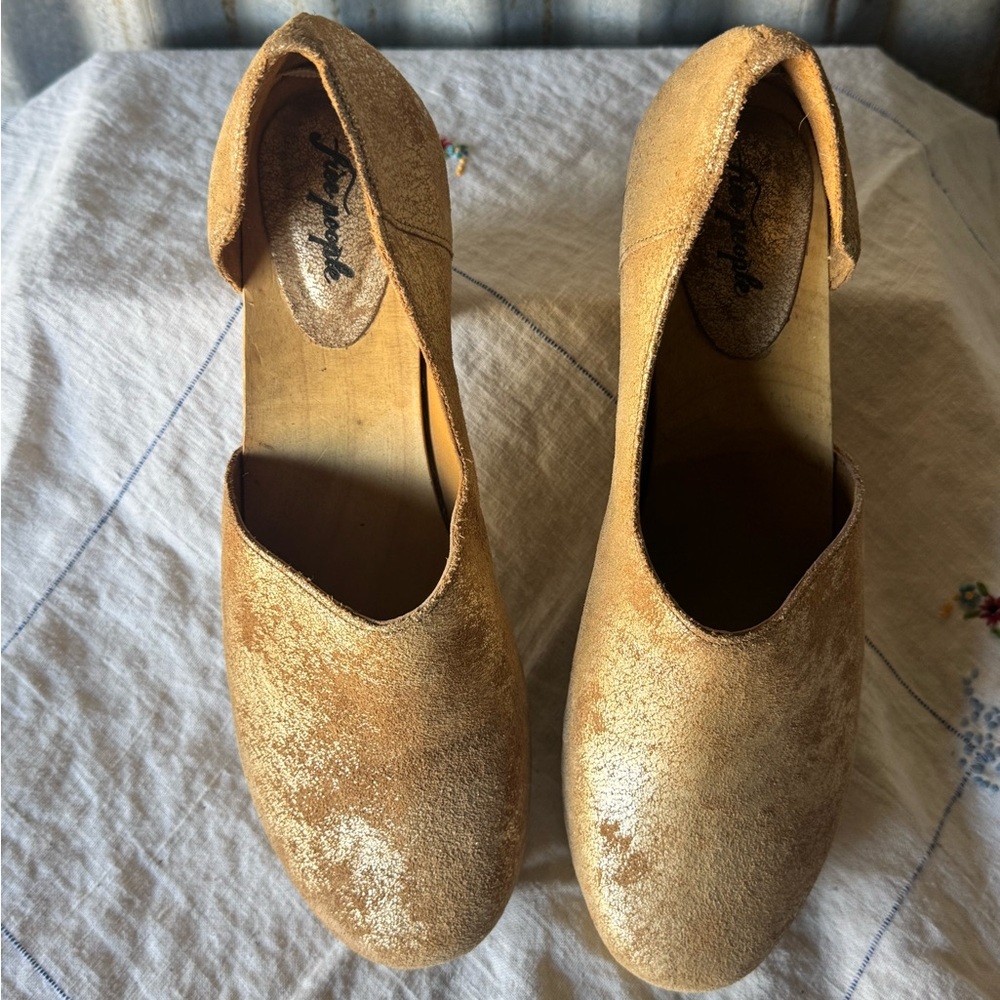 Free People Clogs - gold leafed leather - Picture 4 of 5